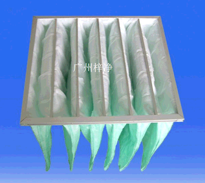 中效過(guò)濾器結(jié)構(gòu)的外框是以堅(jiān)固的防水板組成,用來(lái)固定已折疊完成的濾材。外框上對(duì)角線的設(shè)計(jì)能提供大過(guò)濾面積,并使內(nèi)部濾材緊密的粘附在外框上。