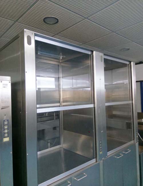 電動升降傳遞窗和普通傳遞窗是設(shè)置在不同級加緊的潔凈區(qū)及潔凈區(qū)與非潔凈區(qū)之間的隔墻上 電動升降傳遞窗和普通傳遞窗是設(shè)置在不同級加緊的潔凈區(qū)及潔凈區(qū)與非潔凈區(qū)之間的隔墻上